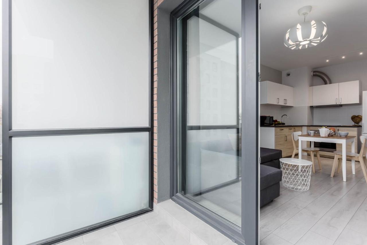 Chill Apartments Ursus Варшава Экстерьер фото