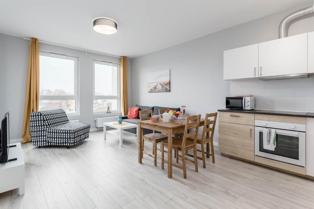 Chill Apartments Ursus Варшава Экстерьер фото